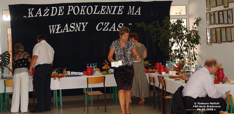 43.jpg - W przerwach konferencji oferowano napoje i ciasto