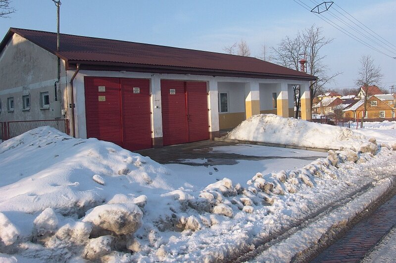 23.jpg - Budynek remizy Ochotniczej Straży Pożarnej w Grabowcu